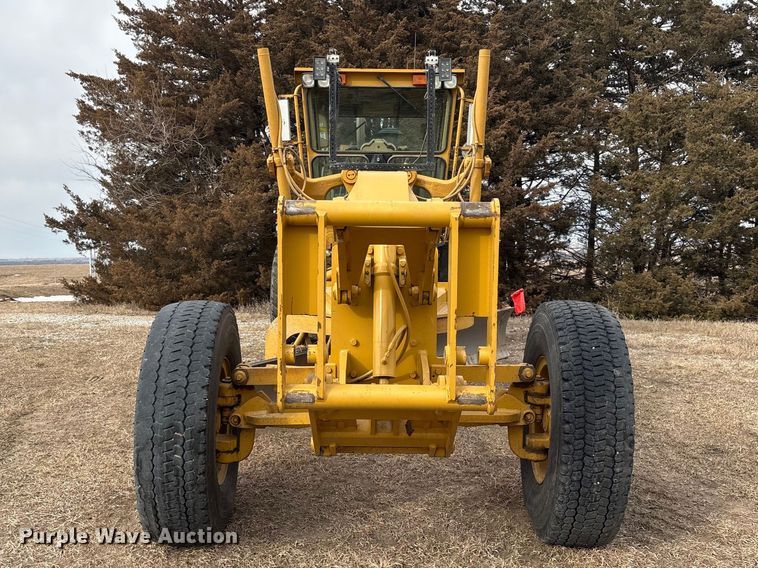 image for item FG2707 2000 Caterpillar 140H motor grader