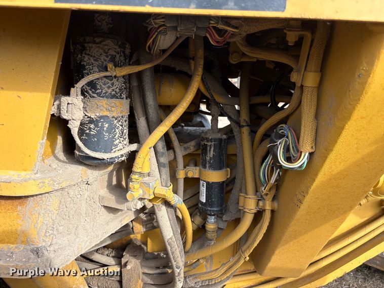 image for item FG2707 2000 Caterpillar 140H motor grader