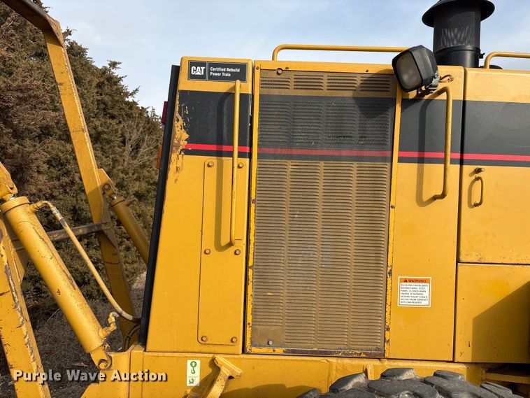 image for item FG2707 2000 Caterpillar 140H motor grader