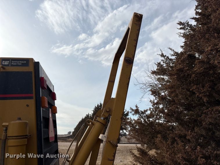 image for item FG2707 2000 Caterpillar 140H motor grader