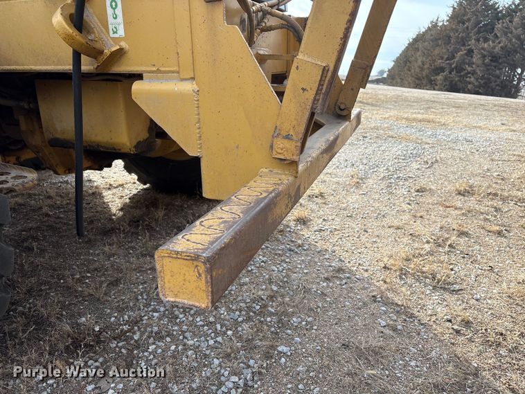 image for item FG2707 2000 Caterpillar 140H motor grader