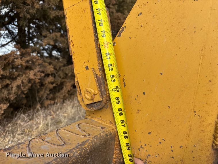 image for item FG2707 2000 Caterpillar 140H motor grader