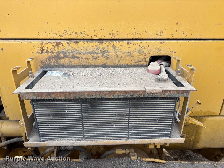 image for item FG2707 2000 Caterpillar 140H motor grader