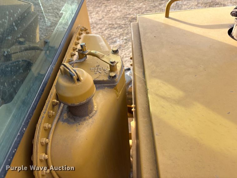 image for item FG2707 2000 Caterpillar 140H motor grader