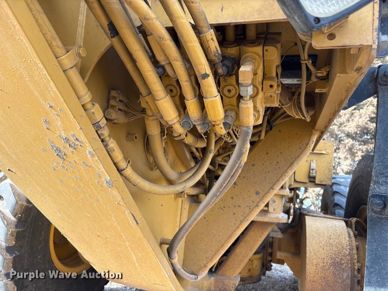 image for item FG2707 2000 Caterpillar 140H motor grader
