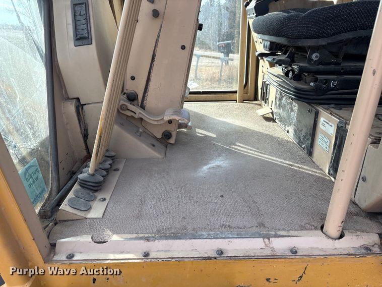 image for item FG2707 2000 Caterpillar 140H motor grader