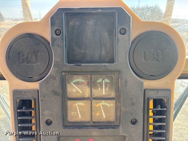 image for item FG2707 2000 Caterpillar 140H motor grader