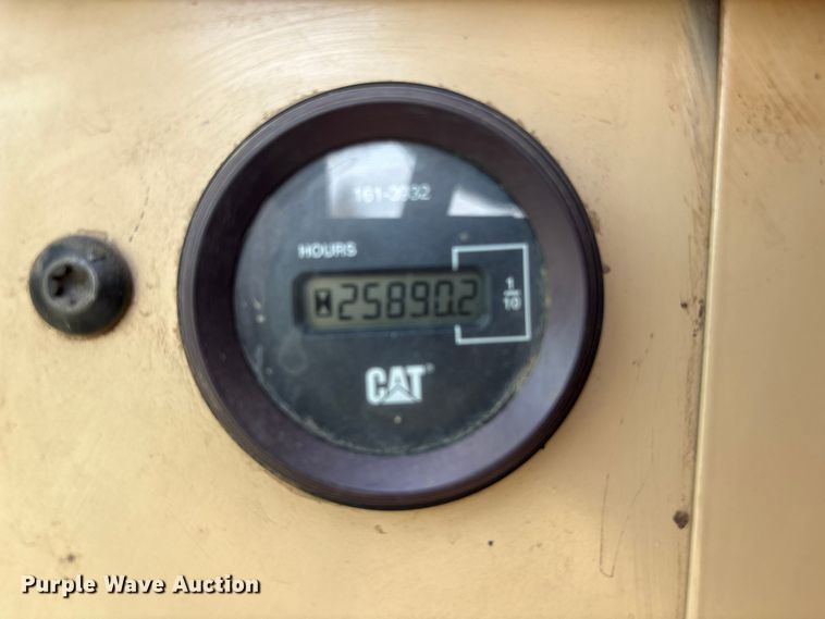 image for item FG2707 2000 Caterpillar 140H motor grader