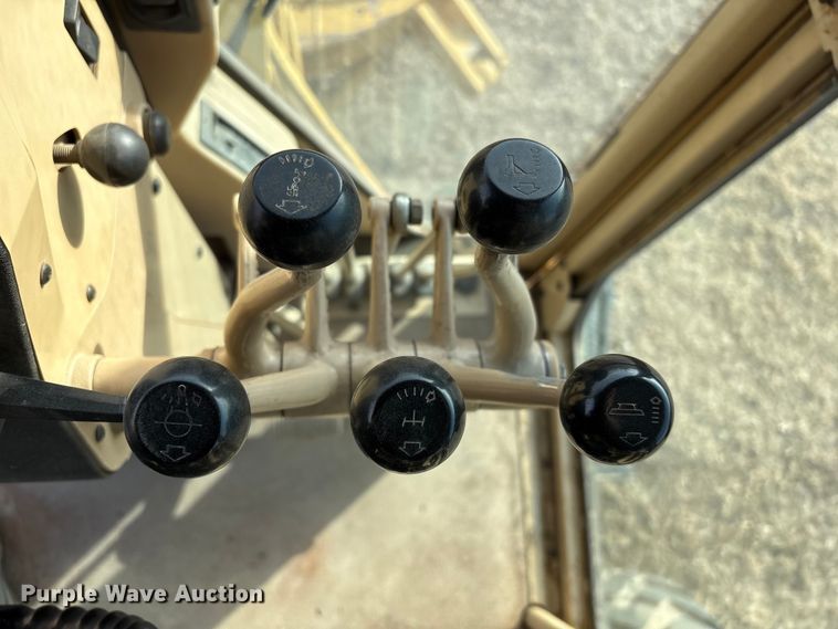 image for item FG2707 2000 Caterpillar 140H motor grader