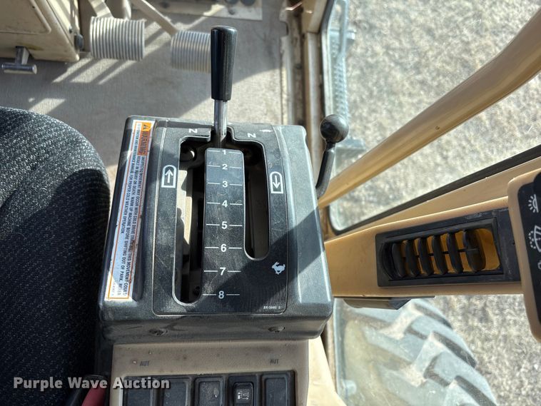 image for item FG2707 2000 Caterpillar 140H motor grader