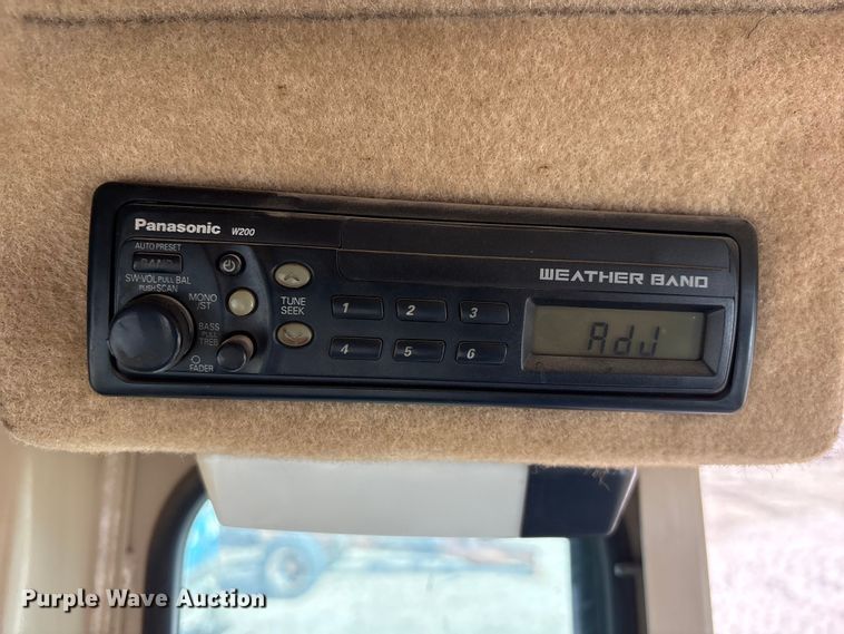 image for item FG2707 2000 Caterpillar 140H motor grader