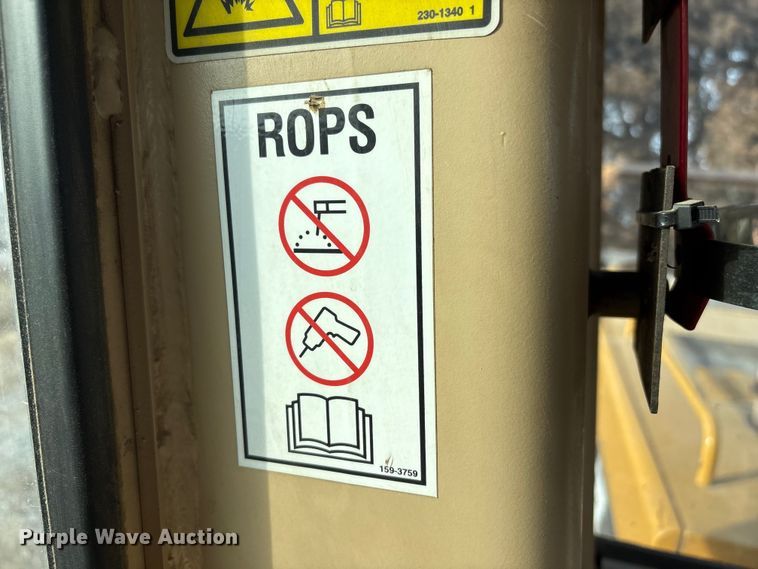 image for item FG2707 2000 Caterpillar 140H motor grader