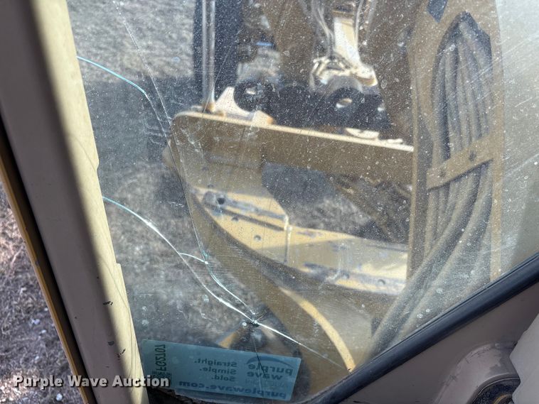 image for item FG2707 2000 Caterpillar 140H motor grader