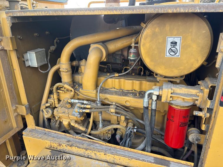 image for item FG2707 2000 Caterpillar 140H motor grader