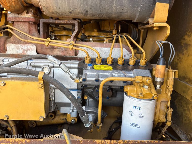 image for item FG2707 2000 Caterpillar 140H motor grader