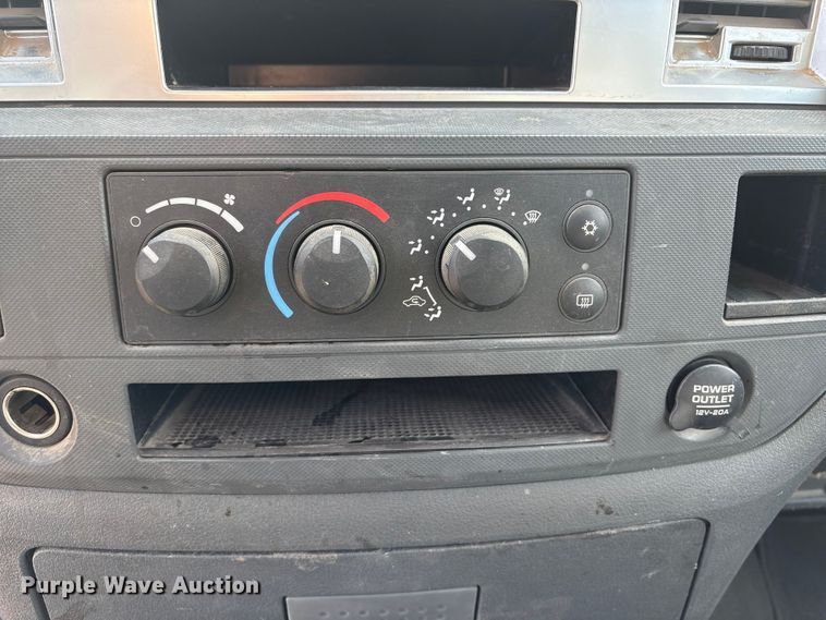 image for item FG2708 2008 Dodge Ram 1500 Ext. Cab pickup truck