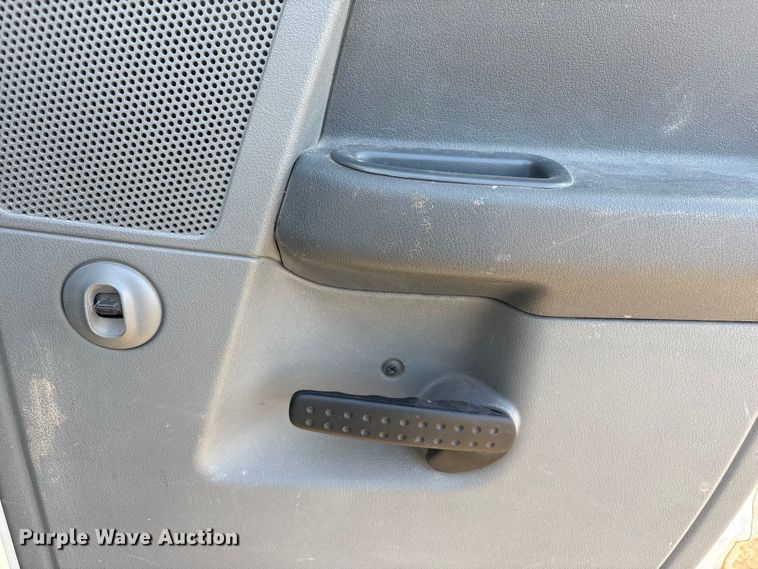 image for item FG2708 2008 Dodge Ram 1500 Ext. Cab pickup truck