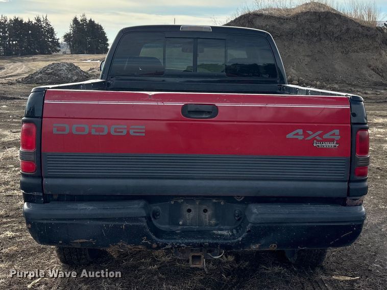 image for item FG2709 1999 Dodge Ram Ext. Cab pickup truck