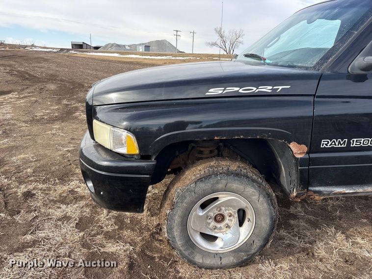 image for item FG2709 1999 Dodge Ram Ext. Cab pickup truck