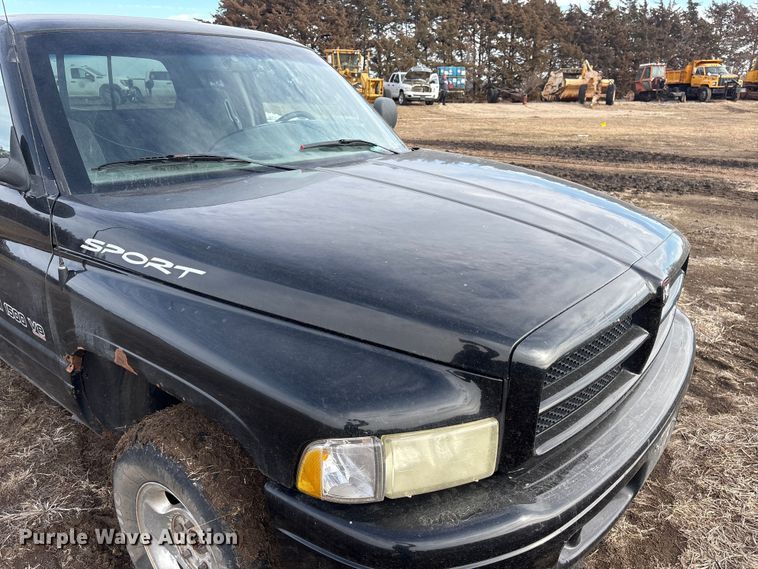 image for item FG2709 1999 Dodge Ram Ext. Cab pickup truck