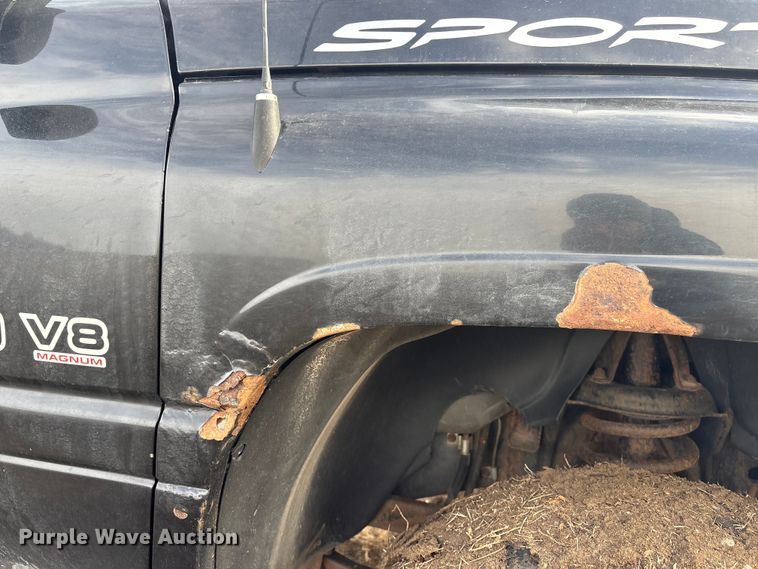 image for item FG2709 1999 Dodge Ram Ext. Cab pickup truck