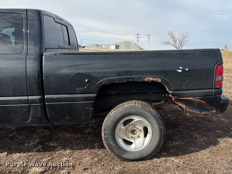 image for item FG2709 1999 Dodge Ram Ext. Cab pickup truck