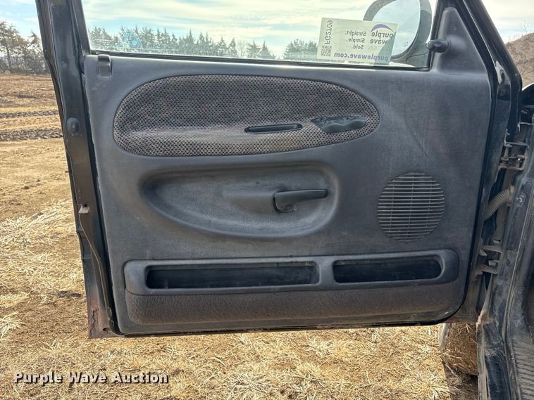 image for item FG2709 1999 Dodge Ram Ext. Cab pickup truck