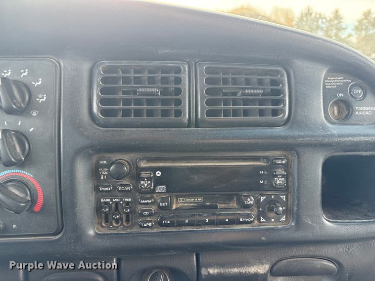 image for item FG2709 1999 Dodge Ram Ext. Cab pickup truck