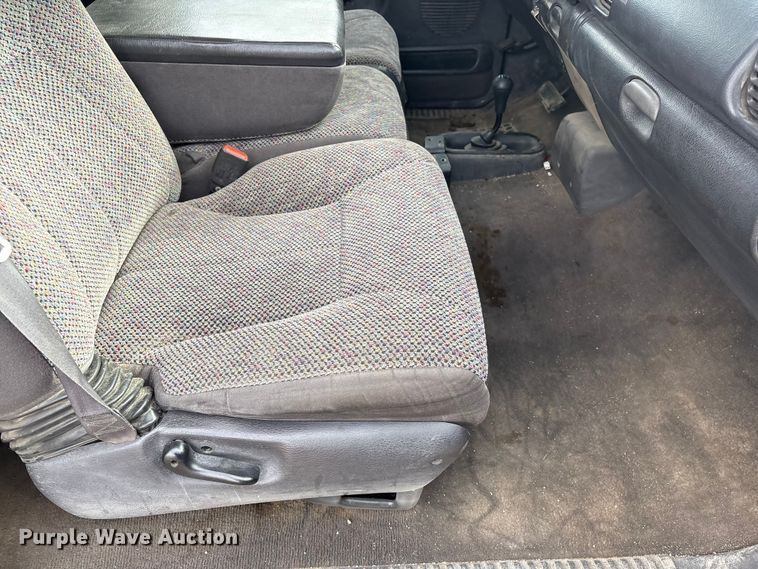 image for item FG2709 1999 Dodge Ram Ext. Cab pickup truck