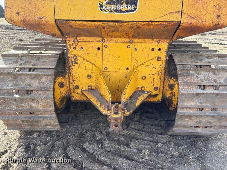 image for item FG2710 1991 John Deere 850B dozer