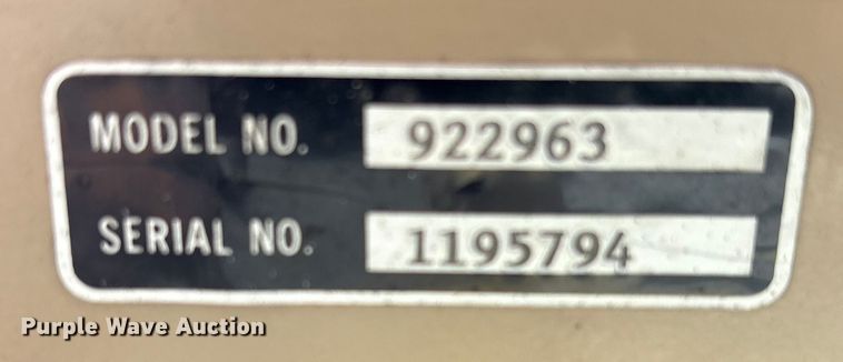 image for item FG2710 1991 John Deere 850B dozer