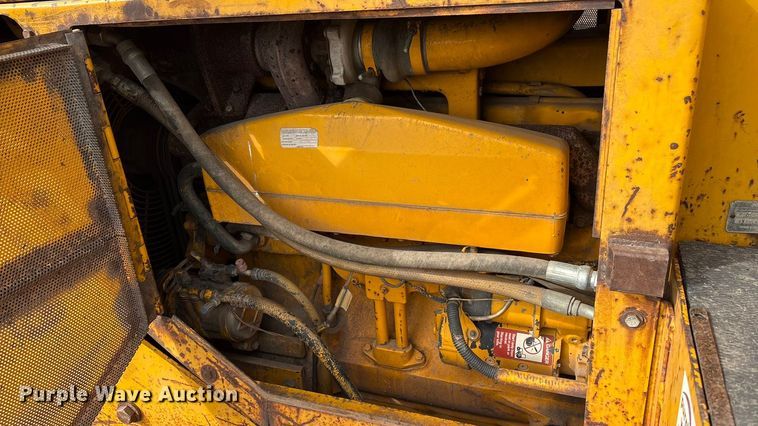 image for item FG2710 1991 John Deere 850B dozer