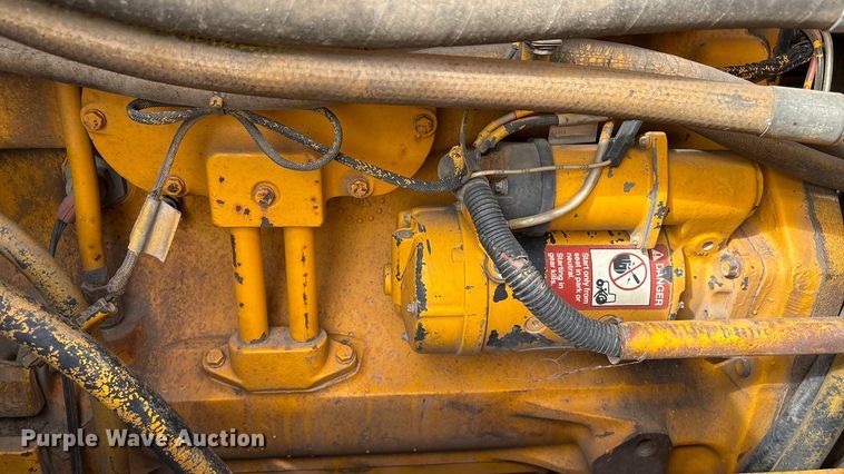 image for item FG2710 1991 John Deere 850B dozer