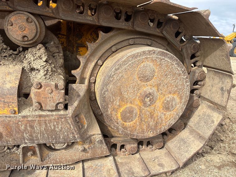 image for item FG2710 1991 John Deere 850B dozer