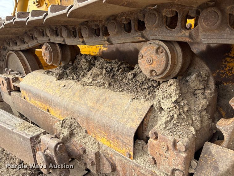 image for item FG2710 1991 John Deere 850B dozer