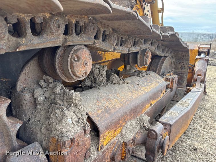 image for item FG2710 1991 John Deere 850B dozer