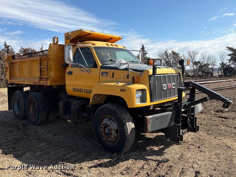 image for item FG2711 2001 GMC C8500 dump truck
