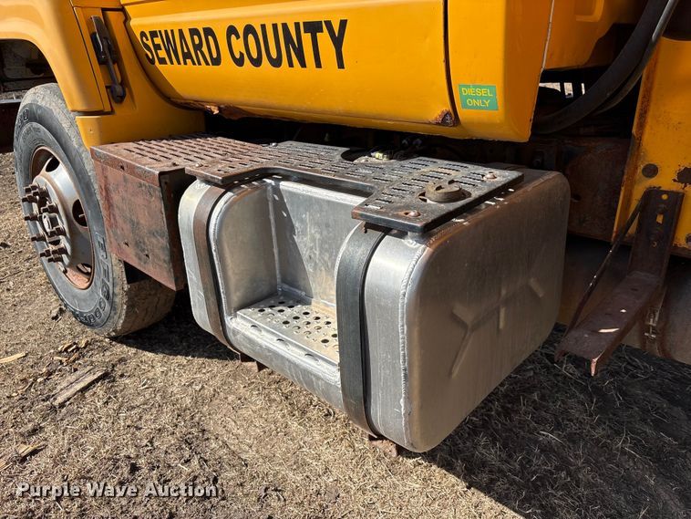 image for item FG2711 2001 GMC C8500 dump truck