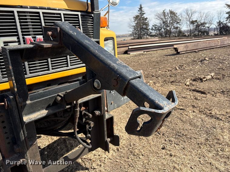 image for item FG2711 2001 GMC C8500 dump truck