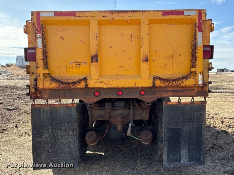 image for item FG2711 2001 GMC C8500 dump truck