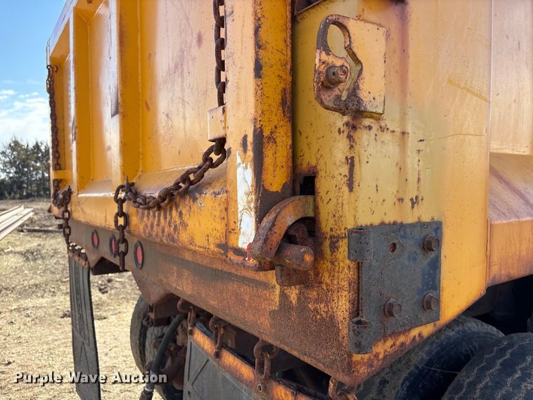 image for item FG2711 2001 GMC C8500 dump truck