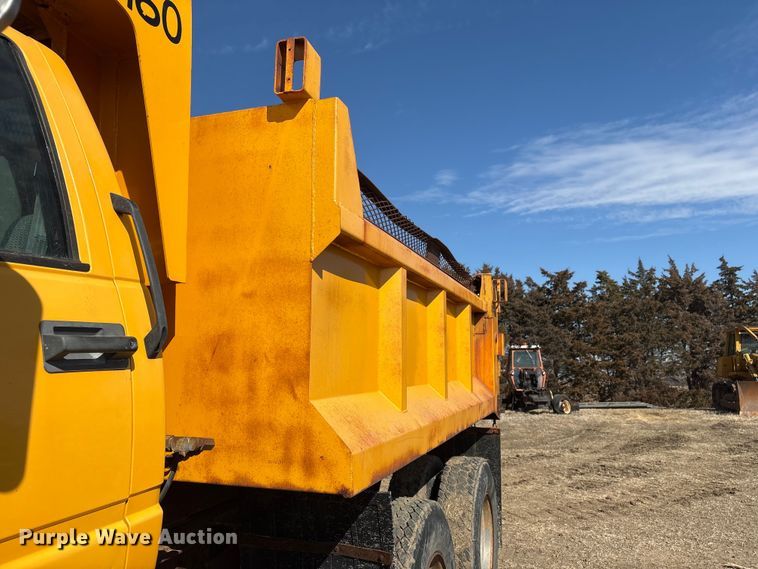 image for item FG2711 2001 GMC C8500 dump truck