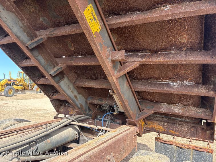 image for item FG2711 2001 GMC C8500 dump truck