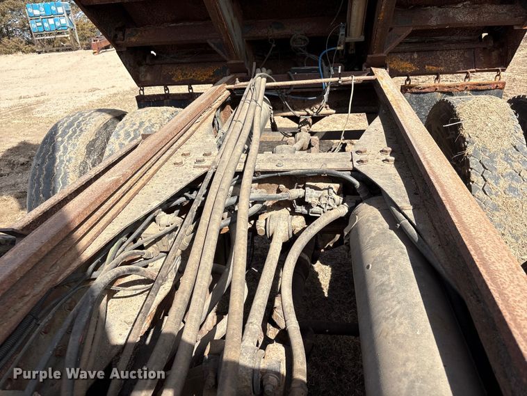 image for item FG2711 2001 GMC C8500 dump truck