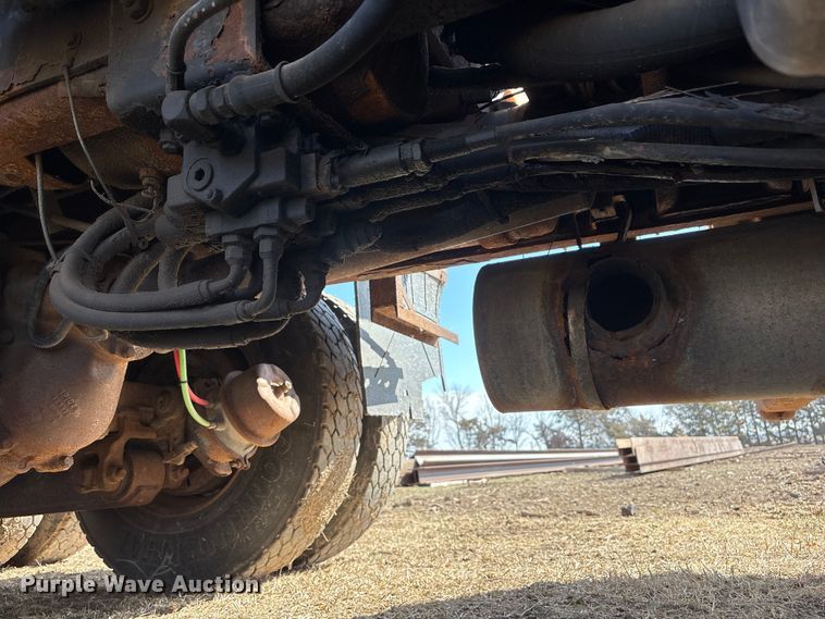 image for item FG2711 2001 GMC C8500 dump truck