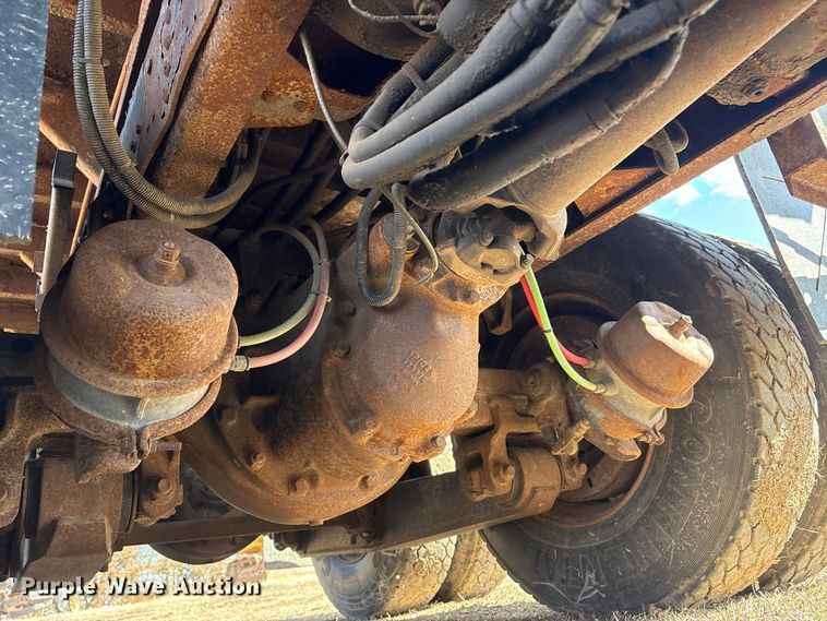 image for item FG2711 2001 GMC C8500 dump truck