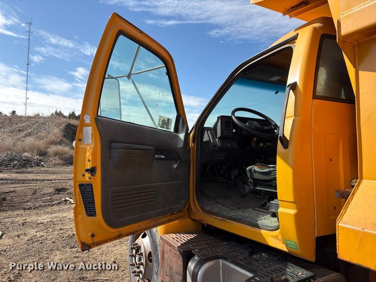 image for item FG2711 2001 GMC C8500 dump truck