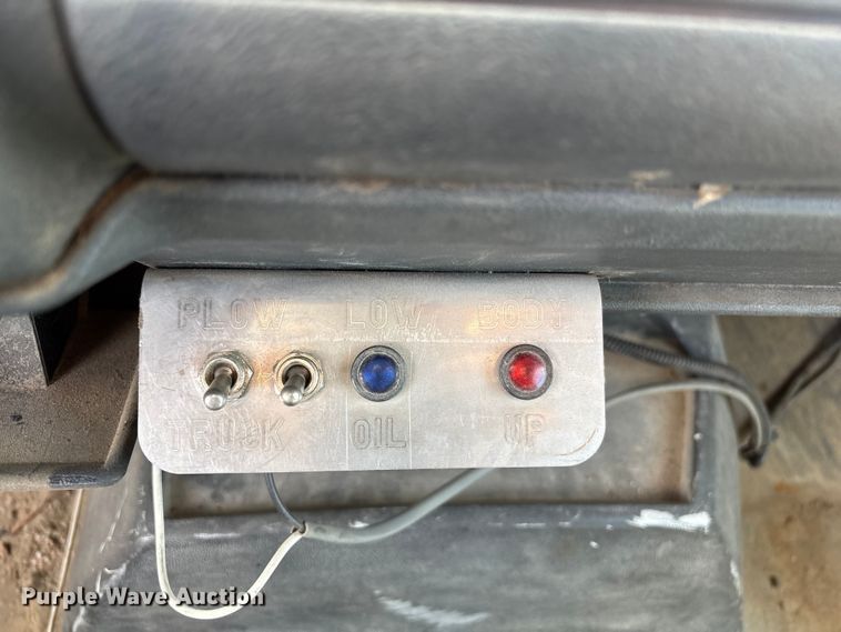 image for item FG2711 2001 GMC C8500 dump truck