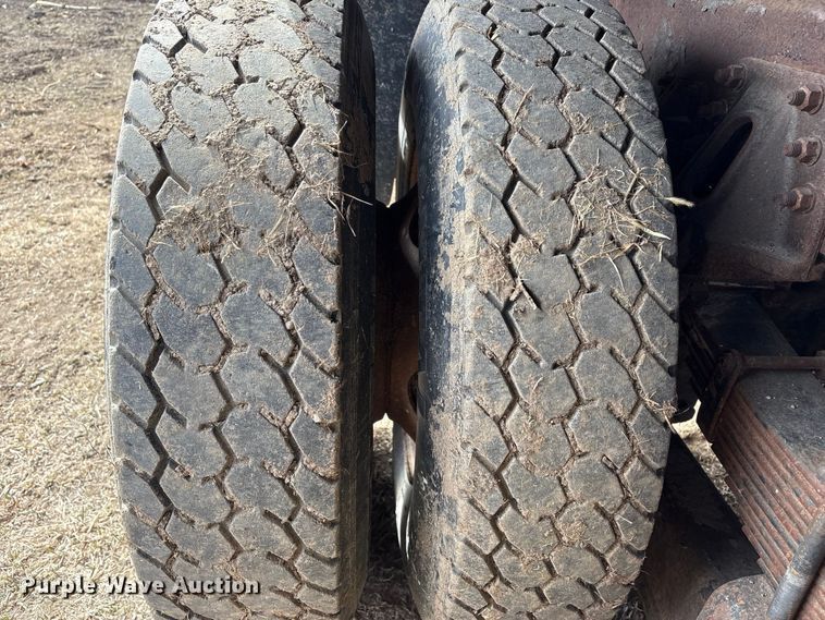 image for item FG2711 2001 GMC C8500 dump truck