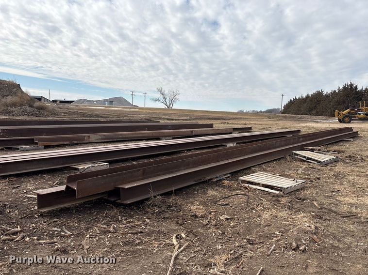 image for item FG2712 (4) 60' I-beams